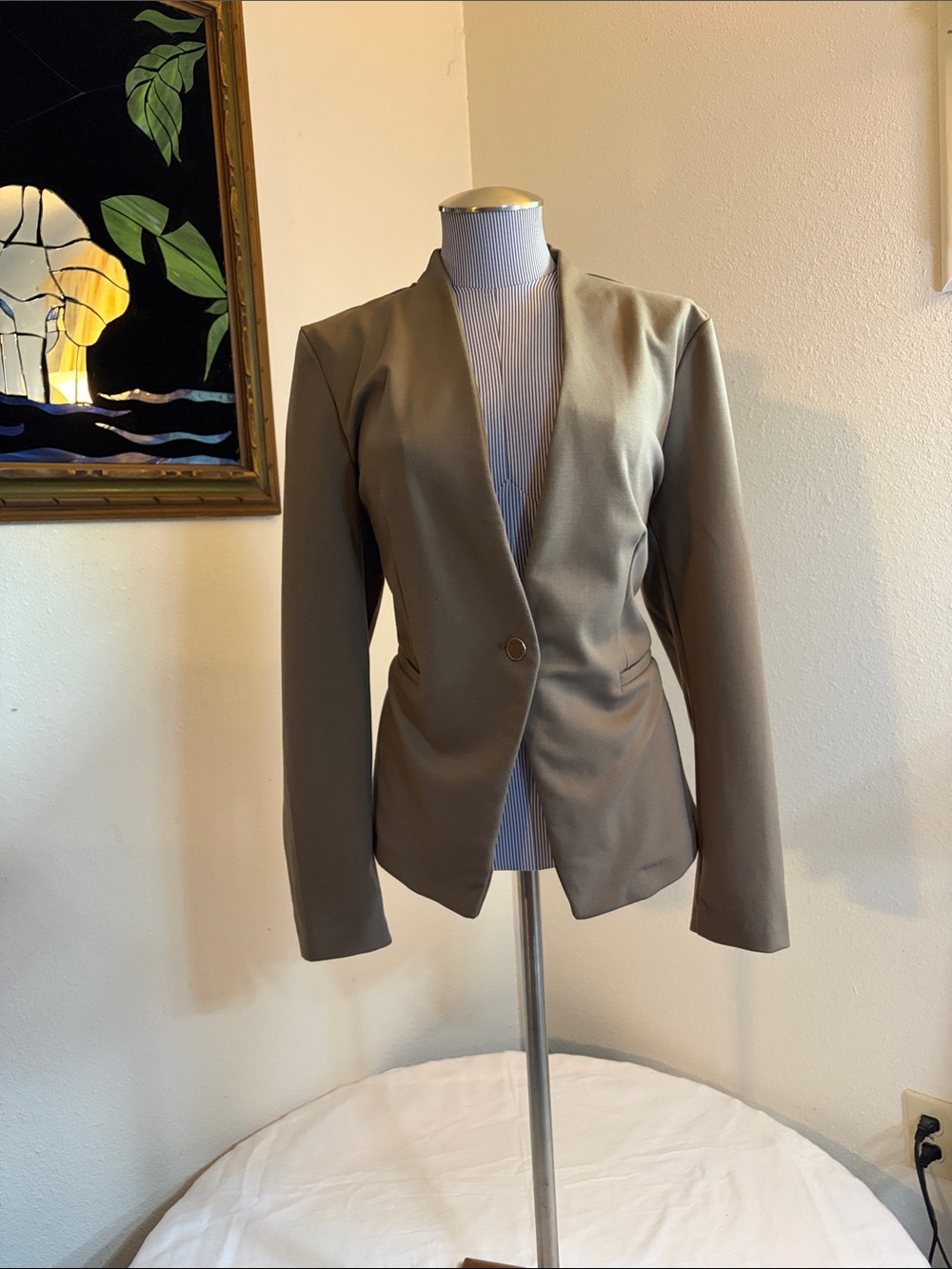 89th & Madison Taupe Single-Button Collarless Blazer
